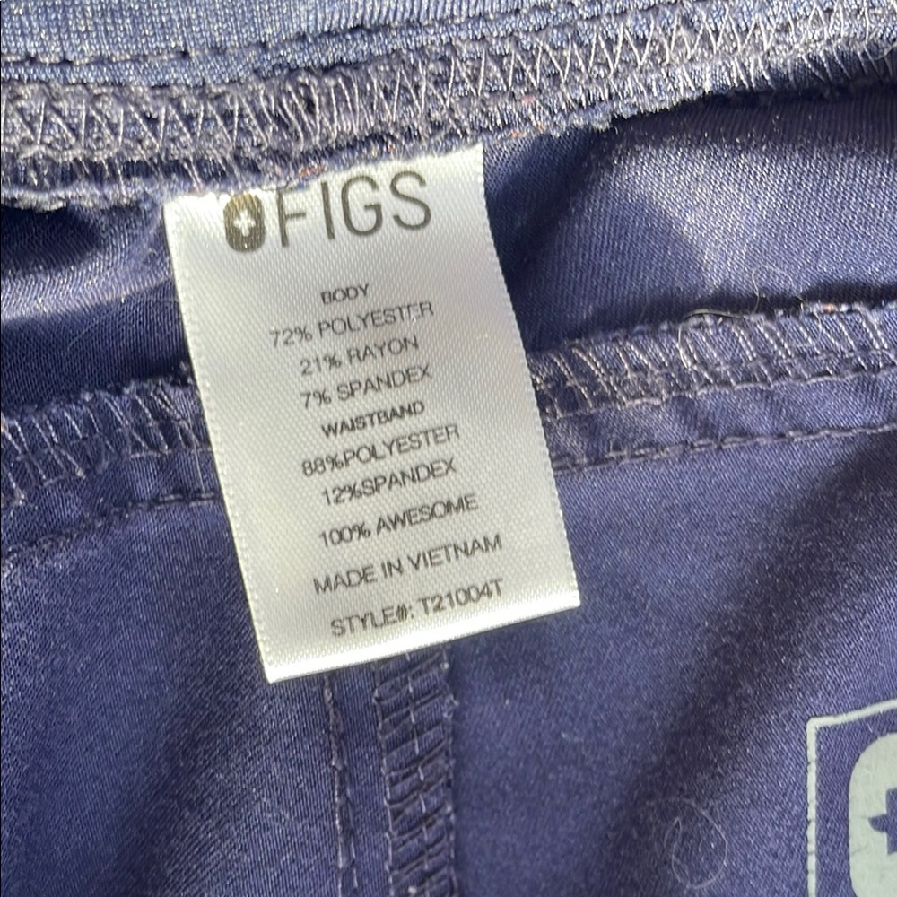 Figs Kade Cargo Pants in navy - Picture 5 of 8